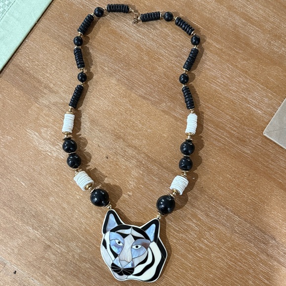 Lee Sands Jewelry - Vintage 1980 Lee Sands Graphic Tiger Face Beaded Necklace in Black, White & Gold